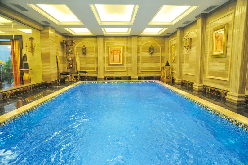 室內(nèi)恒溫游泳池難題纏身？看這篇教你輕松搞定！